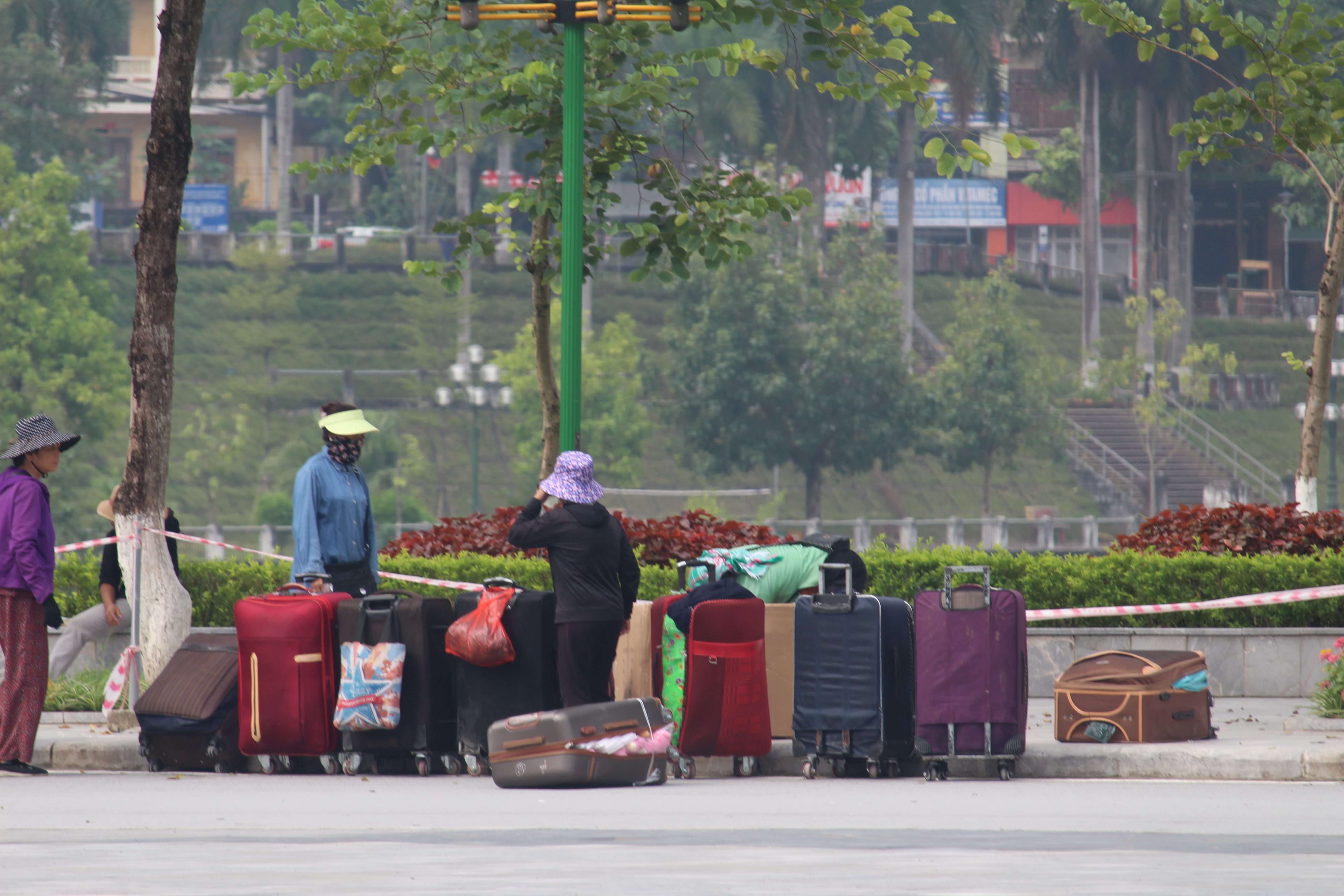 Chi Cục Hải quan cửa khẩu L&#224;o Cai: Vượt kh&#243; thực hiện tốt c&#244;ng t&#225;c hoạt động xuất nhập khẩu - Ảnh 1