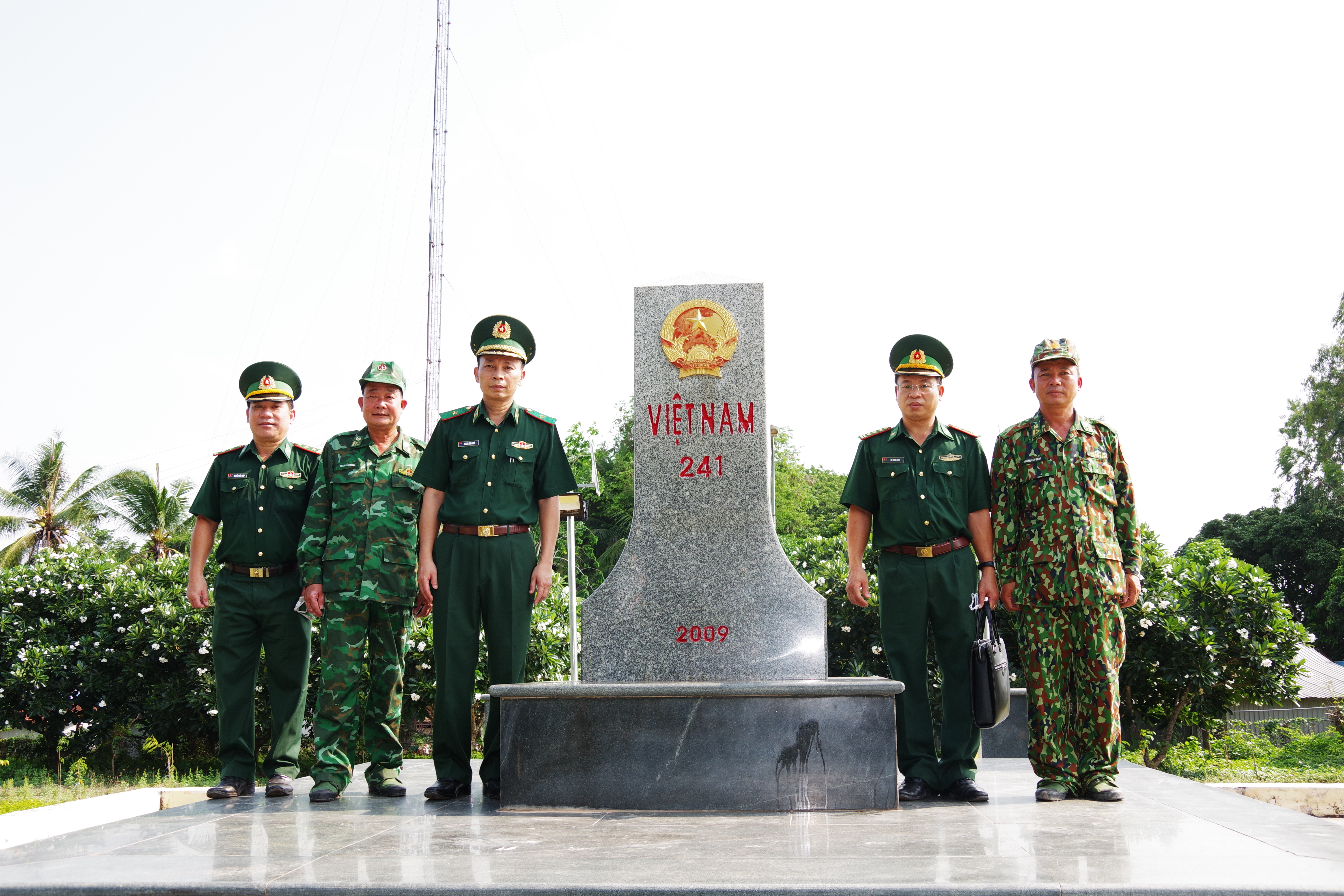 Bộ đội Bi&#234;n ph&#242;ng An Giang: Ho&#224;n th&#224;nh nhiệm vụ năm 2024, hướng đến Ng&#224;y hội Bi&#234;n ph&#242;ng to&#224;n d&#226;n năm 2025 - Ảnh 1