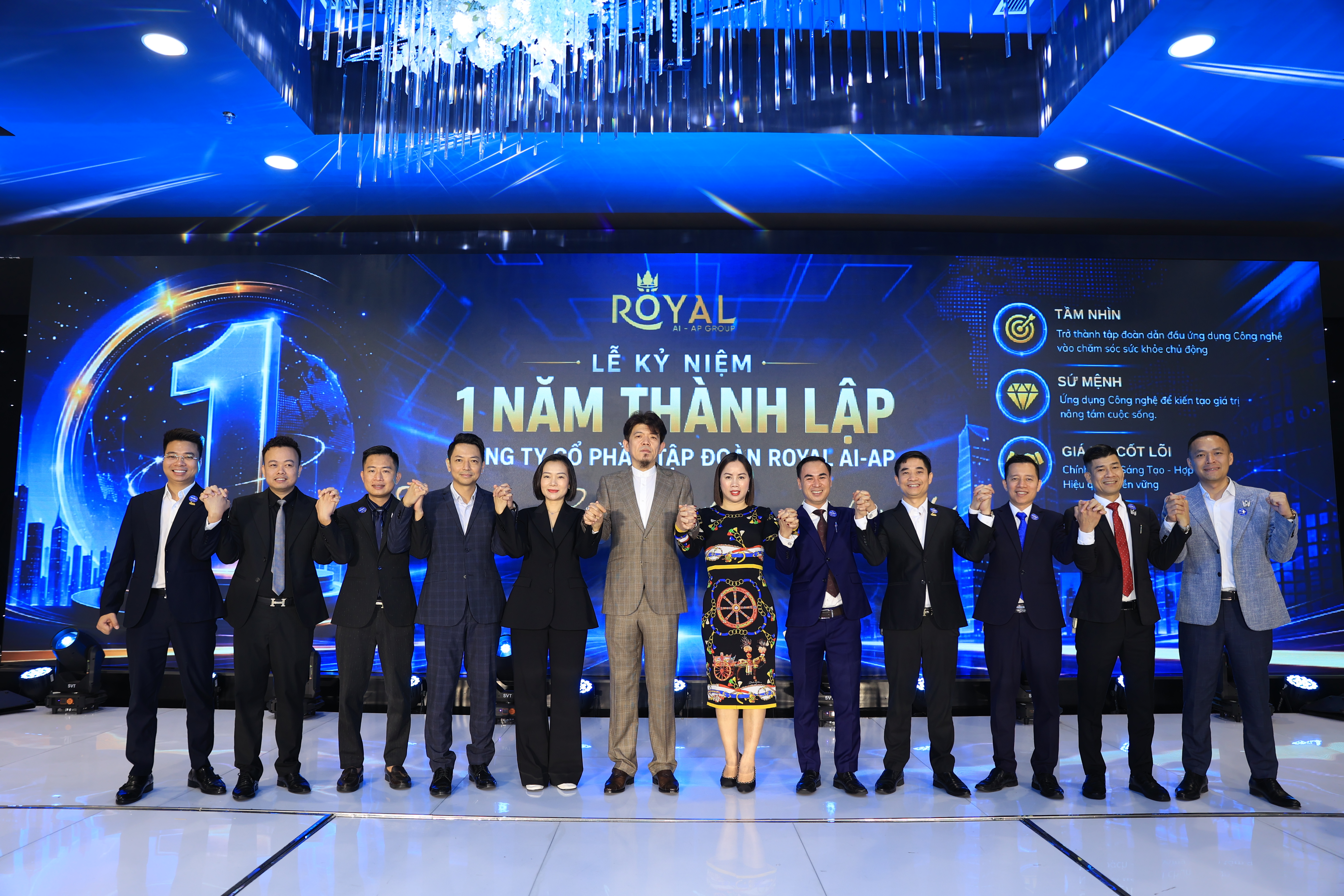 Royal AI-AP kỷ niệm 1 năm thành lập: Dấu ấn kiến tạo hệ sinh thái chăm sóc sức khỏe kết hợp AI - Ảnh 1