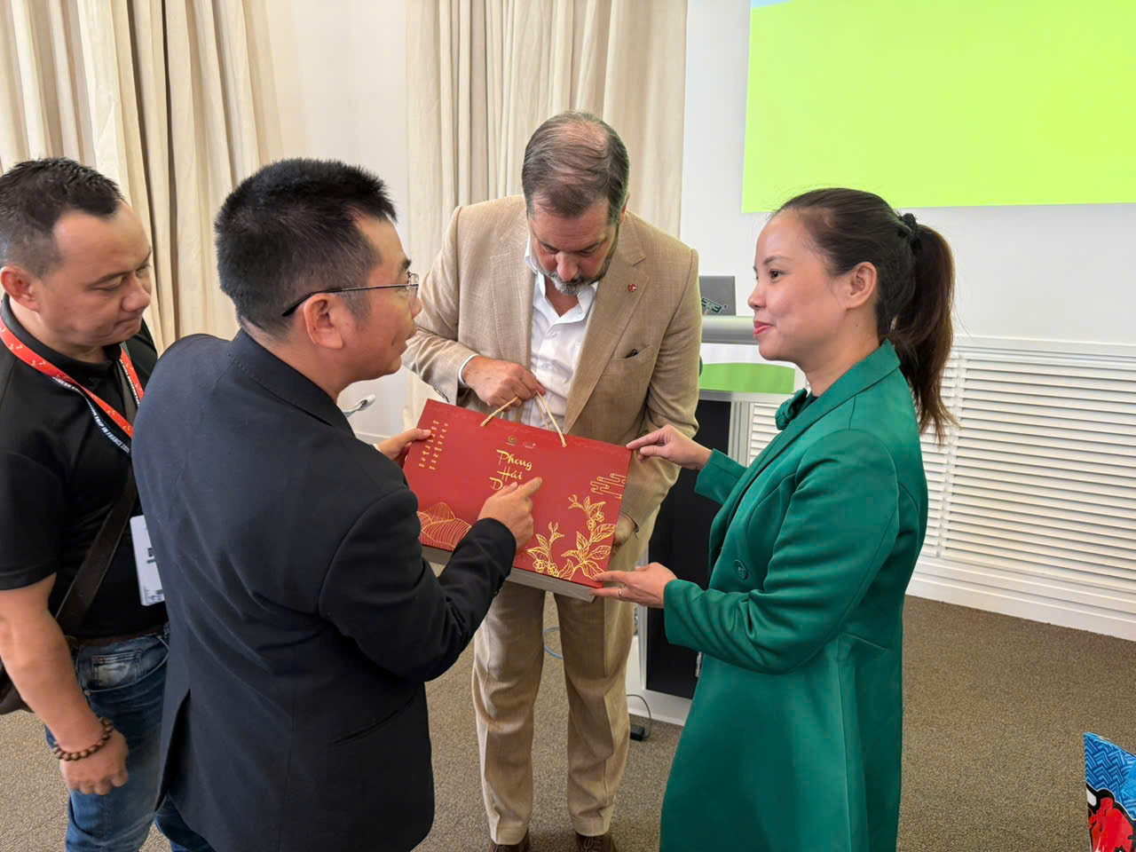 Doanh nghiệp Việt Nam quảng bá nông sản, thực phẩm tại Hội chợ Anuga 2025: Trà Việt Nam hướng đến thị trường châu Âu - Ảnh 3