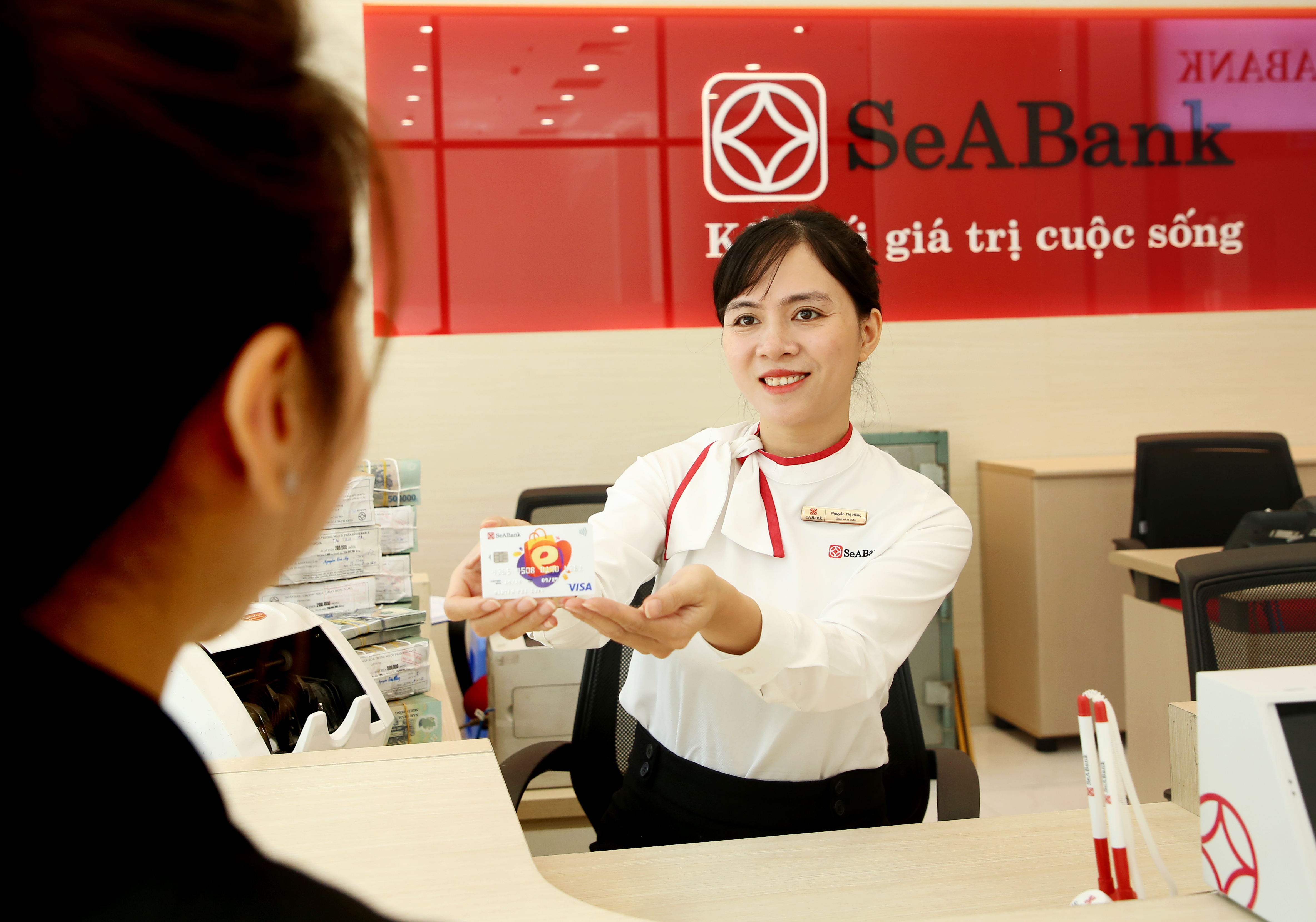 Ngân hàng đẩy mạnh kích cầu tiêu dùng dịp Tết Bính Ngọ 2026 bằng ưu đãi thẻ tín dụng - Ảnh 1