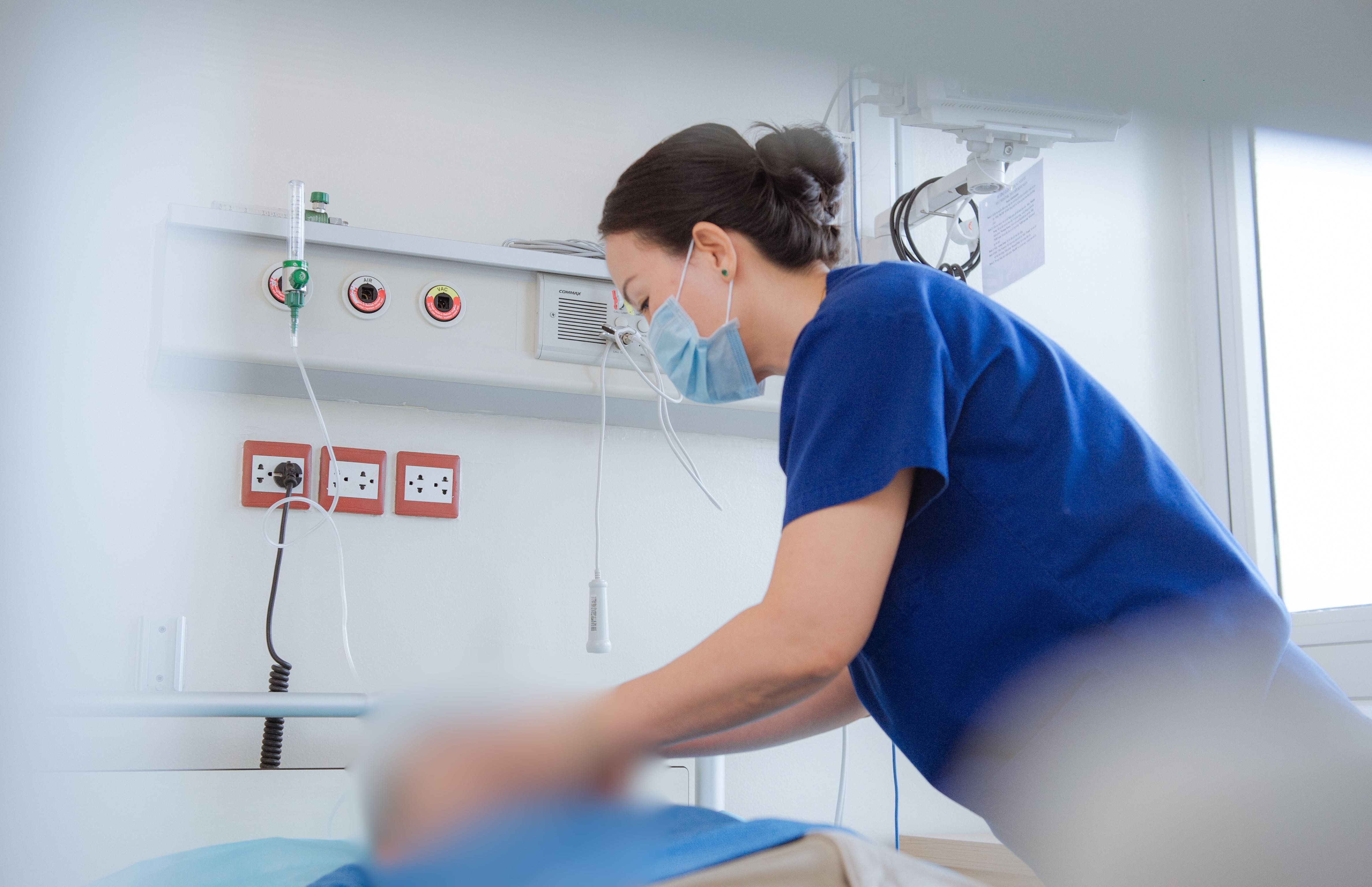 Vinmec Ph&uacute; Quốc sẵn s&agrave;ng ứng trực cấp cứu tại tuyến đảo.