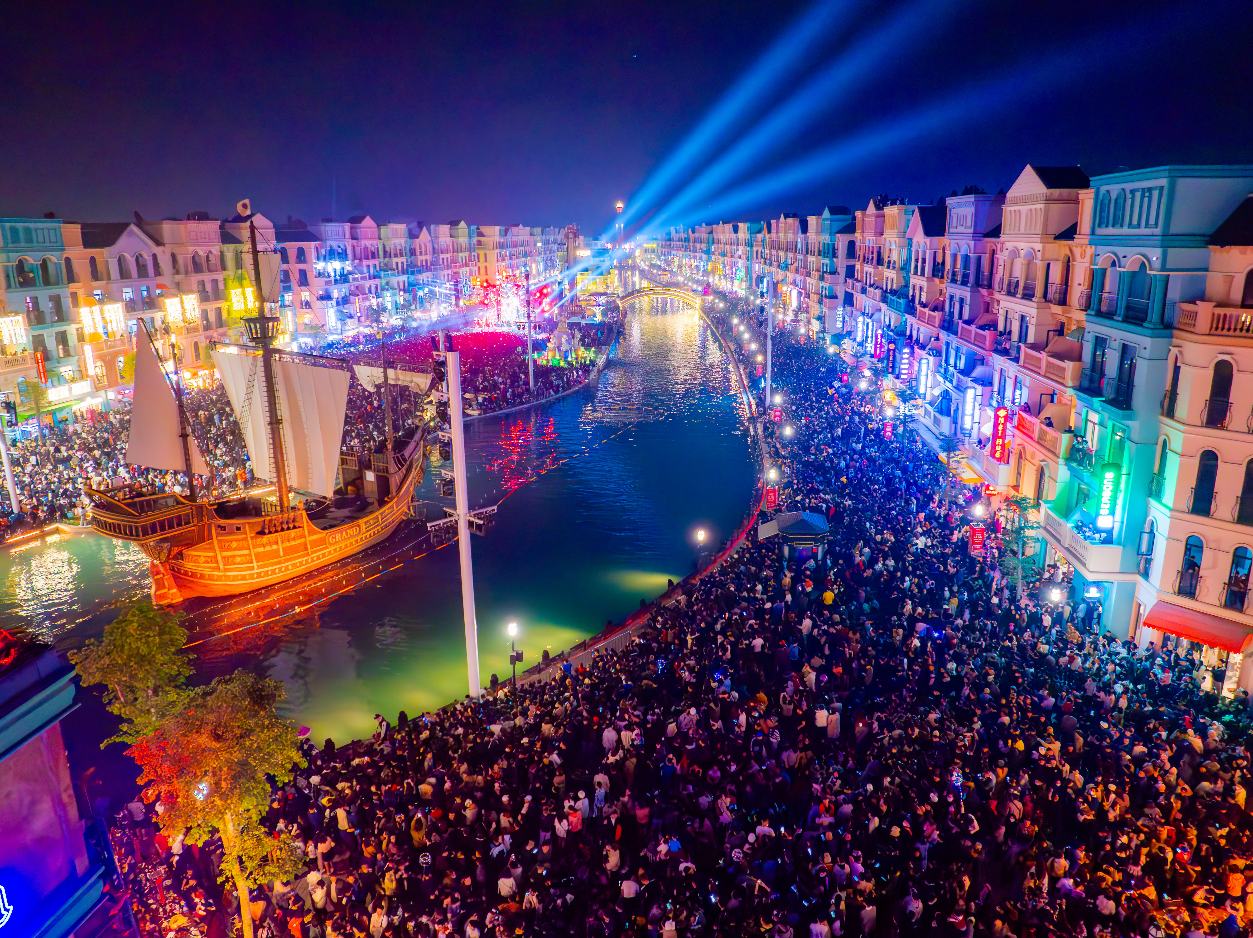 Kh&ocirc;ng gian The Venice, Ocean City sẽ được khuấy động bởi chuỗi ng&agrave;y hội k&eacute;o d&agrave;i 5 cuối tuần. &nbsp;