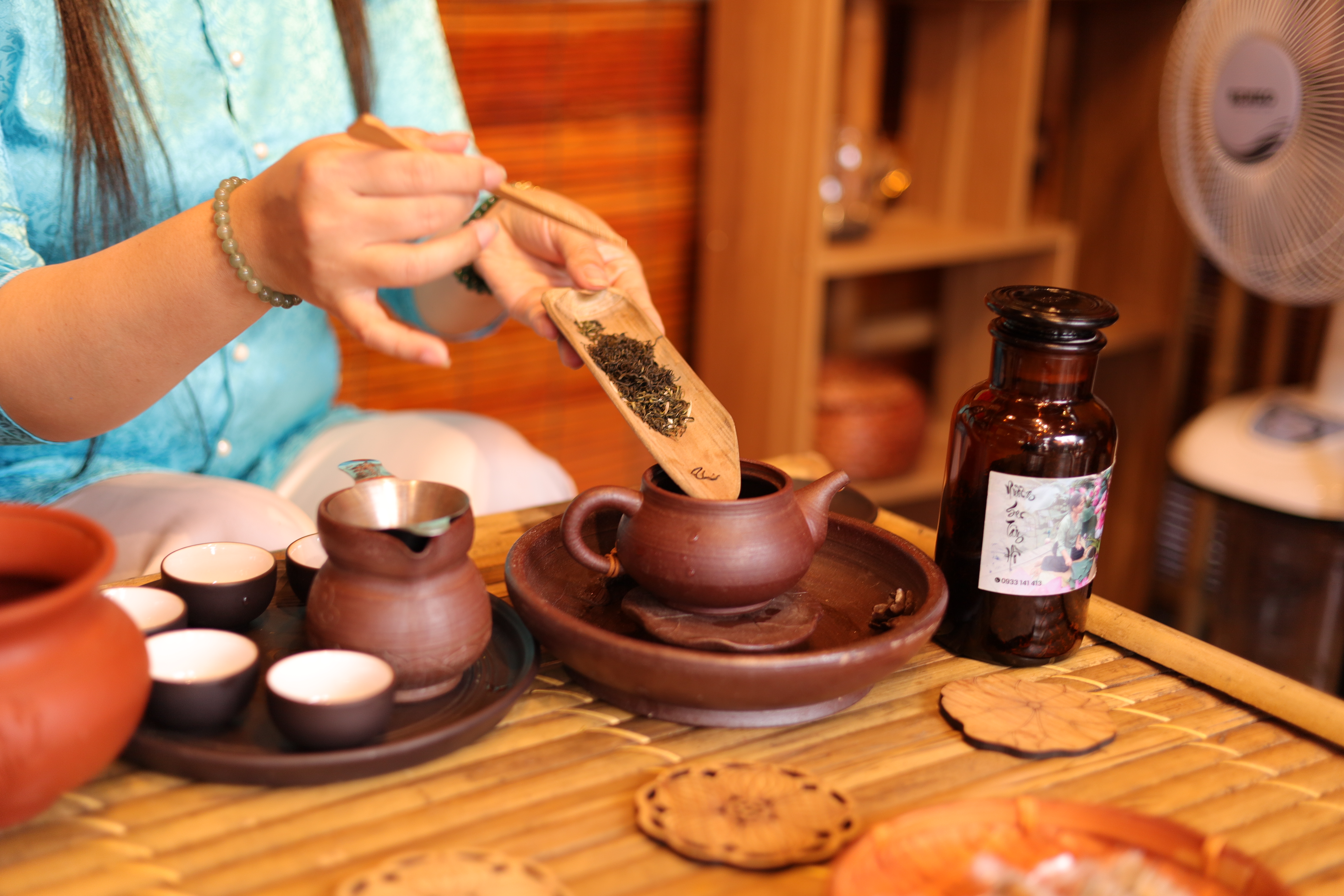 Mẻ tr&agrave; sen th&agrave;nh phẩm được sử dụng để pha n&ecirc;n &ldquo;thi&ecirc;n cổ đệ nhất tr&agrave;&rdquo;&nbsp;(Ảnh: Hằng Nga)
