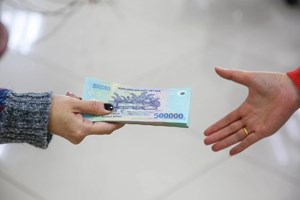 Nhóm ngành nào sẽ được các nhà đầu tư “chọn mặt gửi vàng” trong năm 2024