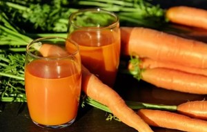 5 loại nước ép củ quả cải thiện tiêu hóa sau những bữa tiệc