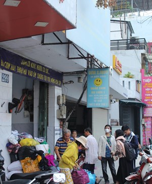 Ấm áp những phần ăn 2.000 đồng giữa lòng TP. Hồ Chí Minh