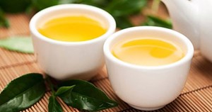 7 nhóm người không nên uống nước chè xanh