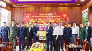 Lãnh đạo tỉnh Nghệ An thăm, chúc Tết các cơ quan, đơn vị trên địa bàn