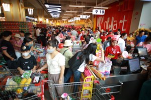 Vượt qua thách thức, khơi dậy niềm tin: Chìa khóa cho thị trường tiêu dùng Việt Nam