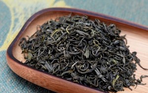 Bí mật của hình dáng "móc câu" độc đáo trên cánh trà Việt