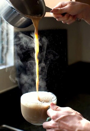 Trà sữa kéo: Hành trình vị giác từ Hồng Kông đến lòng Hà Nội