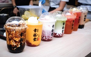 Vì sao một ly trà sữa có thể từ 20.000 đến 100.000 đồng?