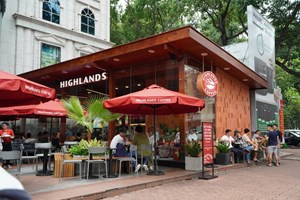 Ngành F&B năm 2025: Áp lực tăng giá và bài học giữ chân khách hàng từ Highlands Coffee