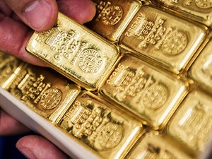 Thị trường vàng 'dậy sóng': Cơ hội hay rủi ro cho nhà đầu tư?