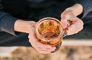 Ngành bia Việt Nam trước áp lực kép: Suy giảm tiêu dùng và gánh nặng thuế