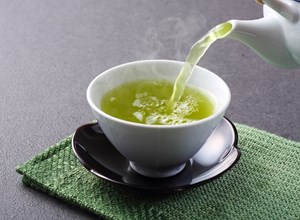 Khám phá lợi ích và thời điểm thưởng thức trà xanh tối ưu