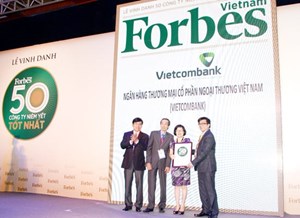 Vietcombank tiếp tục lọt vào Danh sách 50 công ty niêm yết tốt nhất năm 2023 của Forbes