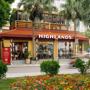 Cuộc chuyển nhượng mặt bằng trên đường Thanh Niên và bài toán vận hành chuỗi đồ uống
