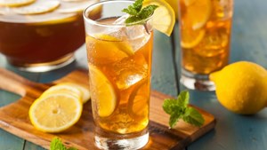 Ly trà đá và câu chuyện mùa hè nước Mỹ
