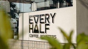 Every Half giảm giá cà phê giữa "bão" tăng giá: Một chiến lược ngược dòng và niềm tin vào giá trị thực