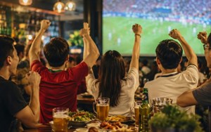 Ngành F&B chạy đua xuyên đêm theo nhịp đập chung kết World Cup 2026