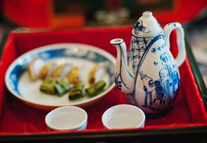 Trầu cau và chè xanh: Từ nếp sống thường nhật đến biểu tượng văn hóa Việt