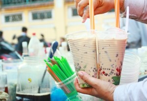 Uống trà sữa mỗi ngày có gây ra tác hại cho cơ thể không?