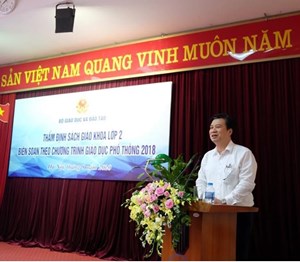 Thẩm định SGK lớp 2: Khoa học, khách quan