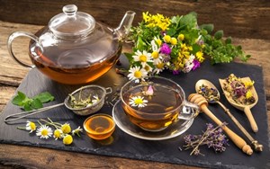 Trà dưỡng nhan – Bí quyết đẹp tự nhiên từ thảo dược Á Đông