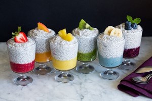 Hạt chia, sữa hạt và smoothie: Sức hút của dinh dưỡng tiện lợi