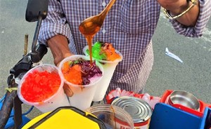 Một ly mát lạnh, nghìn nỗi lo: Sức hút và mặt trái của đồ uống đường phố