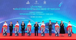 Khai mạc tuần lễ Công nghiệp và Công nghệ Việt Nam 2025 tại Trung tâm Triển lãm Việt Nam 
