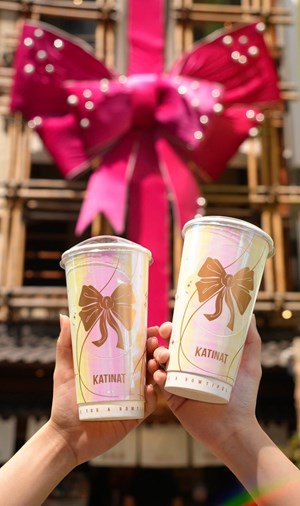 Ly Phép Màu - Phiên bản giới hạn lấp lánh của Katinat cho mùa Giáng Sinh