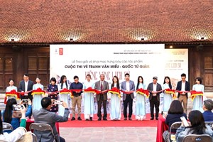 Trao giải và khai mạc trưng bày cuộc thi “Tiếng vang lịch sử”