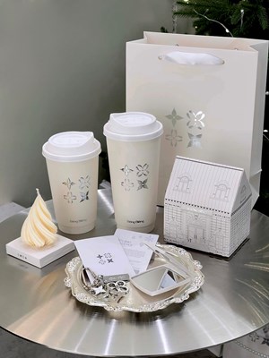 Blindbox và minicup: Cách các thương hiệu trà sữa Việt mở rộng trải nghiệm