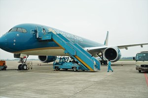 Vietnam Airlines vận chuyển nhân lực miễn phí hỗ trợ Bắc Giang, Bắc Ninh chống dịch