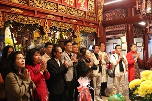 Giỗ Tổ ngành tóc Việt Nam 2025: Tri ân tiền nhân, gắn kết cộng đồng