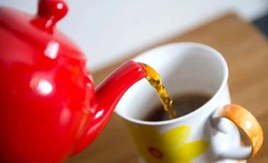 Tác dụng bất ngờ từ việc pha trà