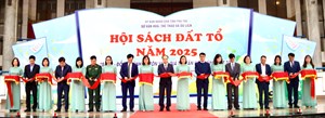 Phú Thọ: Khai mạc Hội sách đất Tổ năm 2025