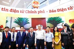 Từ “Con đường tương lai” đến mô hình kinh tế mới trong thời đại AI