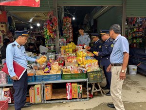 Hà Tĩnh tăng cường kiểm tra an toàn thực phẩm dịp Tết