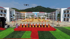 Học sinh vùng biên Hà Tĩnh đón trường mới