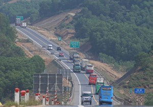 Hơn 6.460 tỷ đồng mở rộng cao tốc Cam Lộ – La Sơn