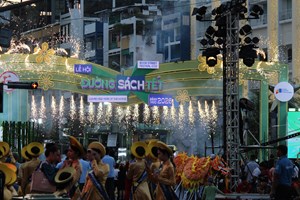 Đường sách Tết TP. Hồ Chí Minh: 16 năm bền bỉ lan tỏa văn hóa đọc