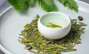 Khám phá lý do trà Tây Hồ Long Tỉnh có mức giá đắt ngang vàng ròng