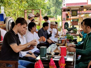 Tinh hoa nghệ thuật pha trà tại không gian văn hóa trà Việt ở Hoàng Thành Thăng Long