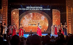 Người đẹp Nguyễn Thị Thưa đăng quang Mrs Grand Vietnam 2025