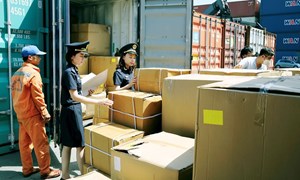 Tổng cục Hải quan: Dừng miễn thuế giá trị gia tăng với hàng nhập khẩu trị giá thấp