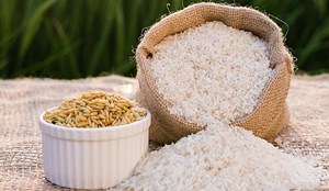 Giá gạo đột ngột giảm mạnh sau Tết